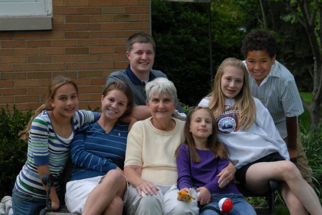 005-Joanne_Grandkids.jpg ...